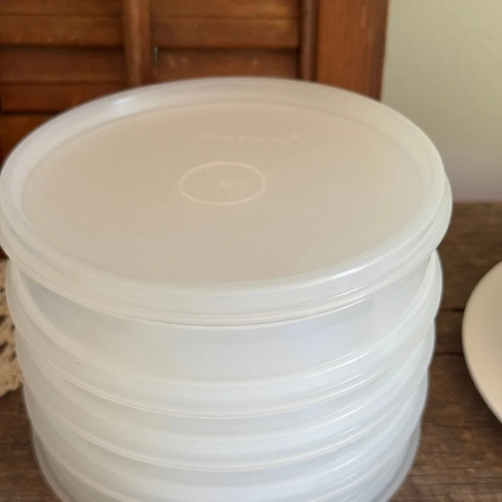Tupperware Hamburger Press and Keepers Set White Blue Handle 6 Piece Vintage